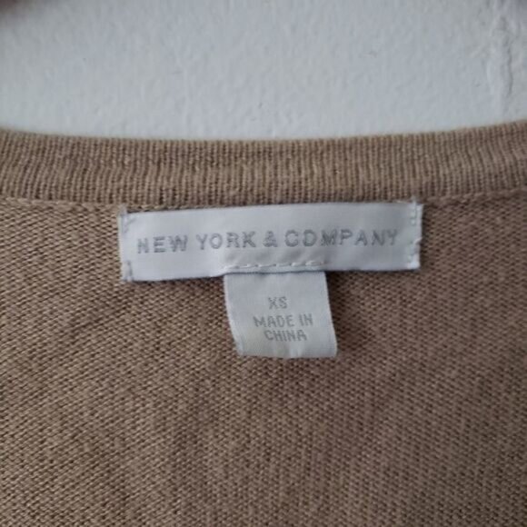 New York & Company Cardigan Neutral Cream Tan XS Ruffle Front 3/4 sleeves - Picture 3 of 5